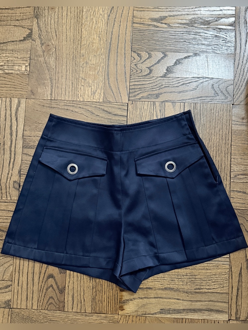 ZARA Navy High-Waist Pleated Women’s Shorts with Grommet Flap Pockets